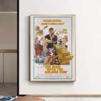 poster luomo con la pistola doro