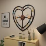orologio da parete a forma di cuore