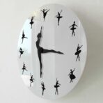 orologio da parete ballerino
