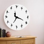 orologio da parete ballerino