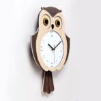orologio da parete con gufo