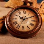 orologio in legno vintage