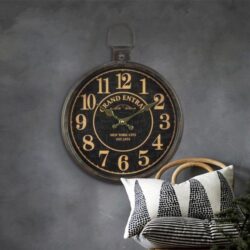orologio vintage in metallo 1