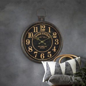 orologio vintage in metallo 1