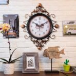 orologio vintage in ferro battuto