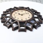orologio vintage in metallo 2