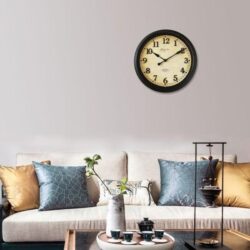 orologio vintage di fabbrica