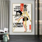 il poster delluomo con la macchina fotografica