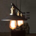 lampadario industriale a 3 lampade