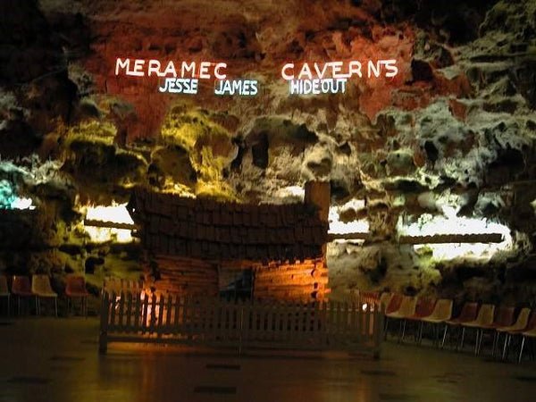 meravec caverns
