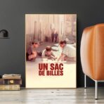 un poster con una borsa di biglie